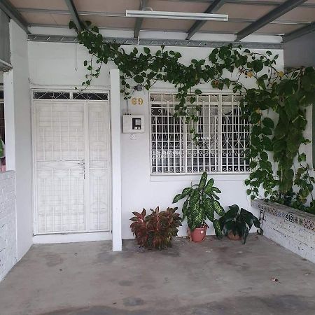 Homestay Cempaka Star Ипох Екстериор снимка